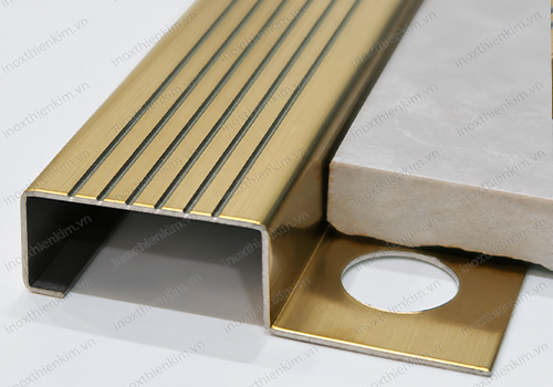 Nẹp Mũi bậc cầu thang – biên dạng nẹp inox trang trí